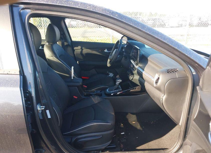 Photo 5 of 2024 Kia Forte GT-LINE (VIN 3KPF54ADXRE745864)