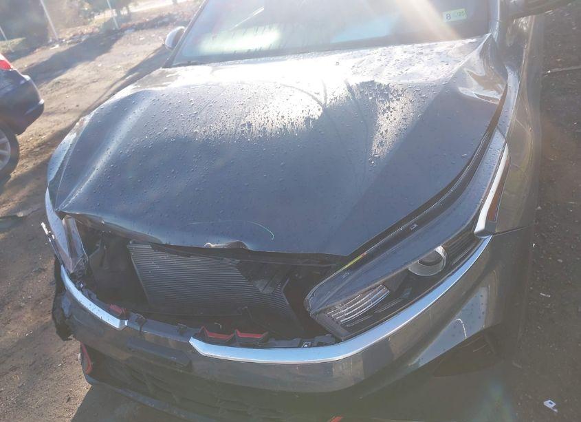 Photo 6 of 2024 Kia Forte GT-LINE (VIN 3KPF54ADXRE745864)