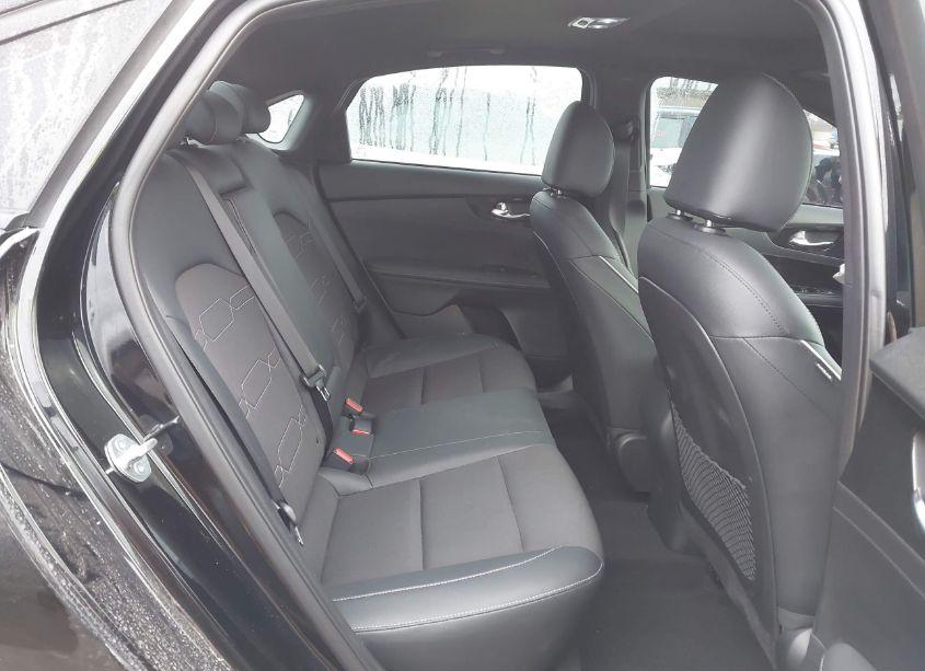 Photo 8 of 2024 Kia Forte GT-LINE (VIN 3KPF54ADXRE794790)