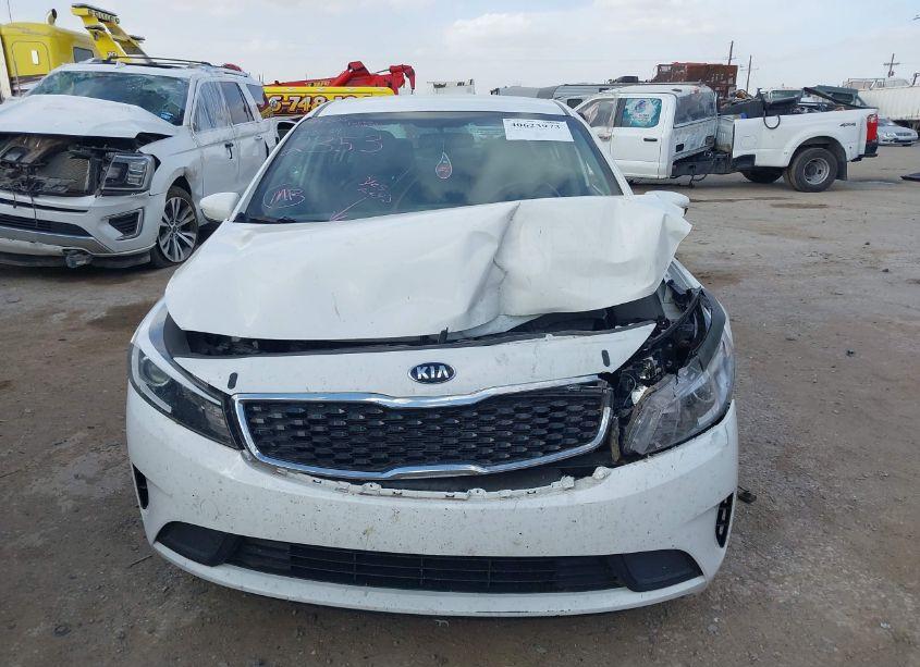 Photo 12 of 2017 Kia Forte LX (VIN 3KPFK4A70HE012353)