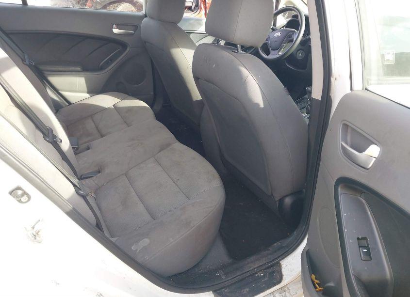 Photo 8 of 2017 Kia Forte LX (VIN 3KPFK4A70HE012353)