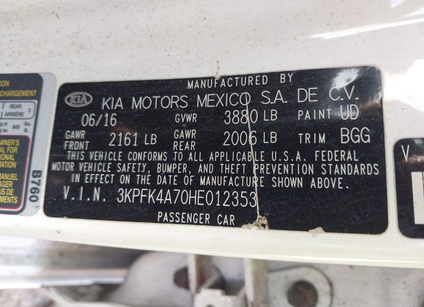 Photo 9 of 2017 Kia Forte LX (VIN 3KPFK4A70HE012353)