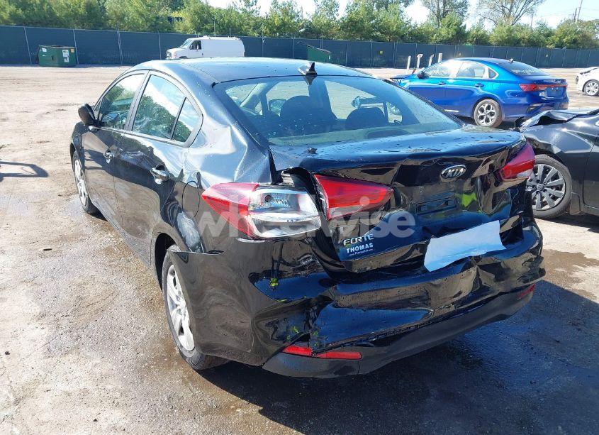 Photo 3 of 2017 Kia Forte LX (VIN 3KPFK4A70HE024910)