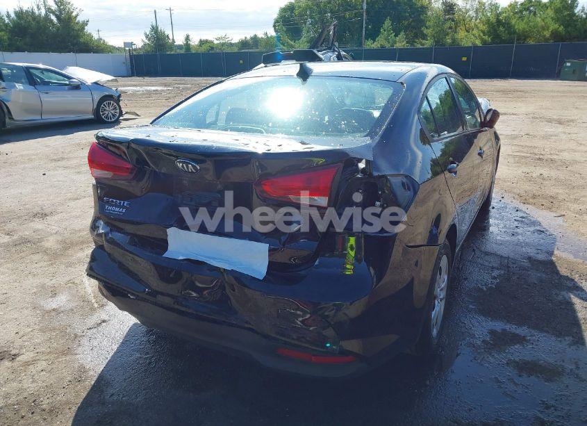 Photo 4 of 2017 Kia Forte LX (VIN 3KPFK4A70HE024910)
