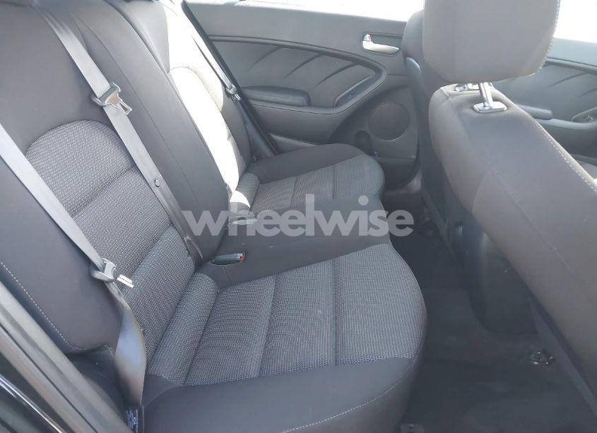 Photo 8 of 2017 Kia Forte LX (VIN 3KPFK4A70HE024910)