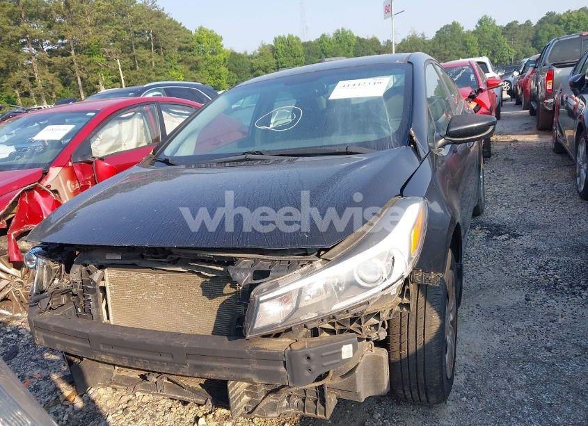 Photo 12 of 2017 Kia Forte LX (VIN 3KPFK4A70HE032926)