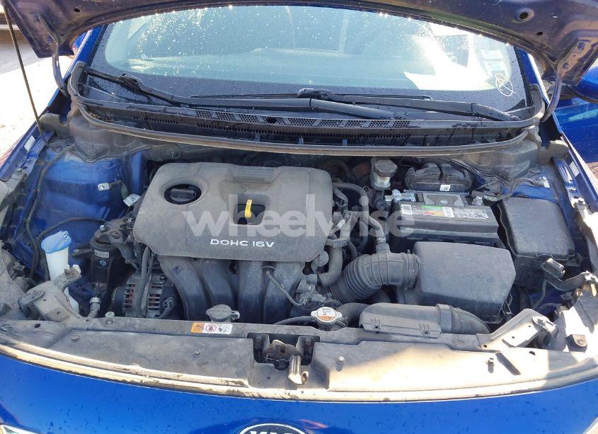 Photo 10 of 2017 Kia Forte LX (VIN 3KPFK4A70HE038628)