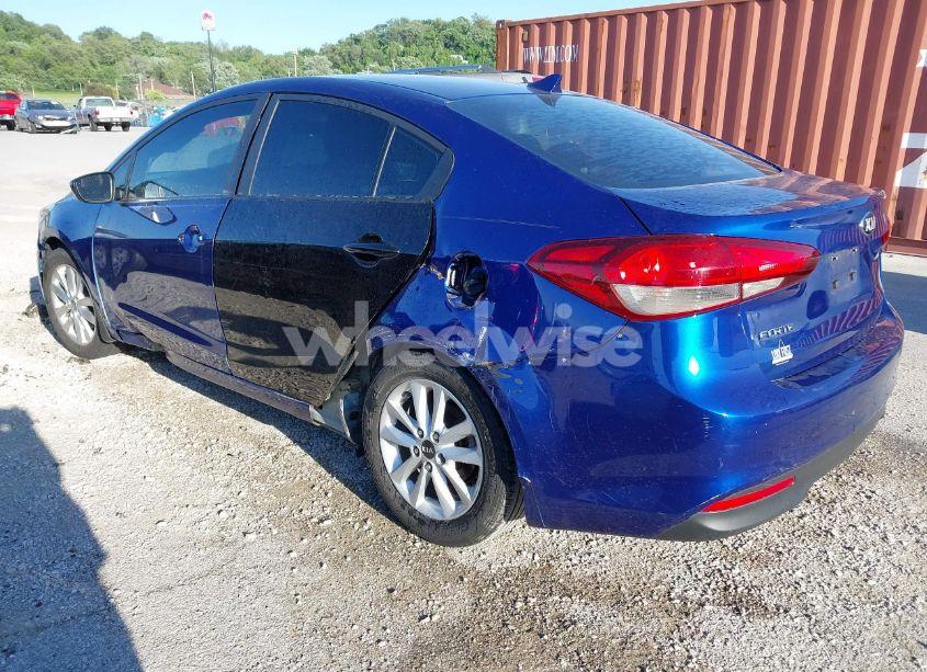 Photo 3 of 2017 Kia Forte LX (VIN 3KPFK4A70HE038628)