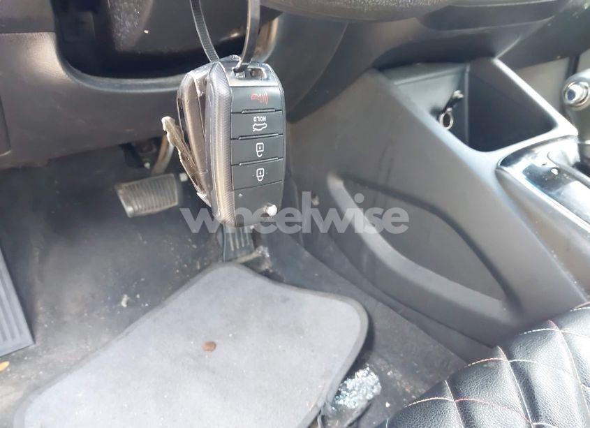 Photo 11 of 2017 Kia Forte LX (VIN 3KPFK4A70HE052223)