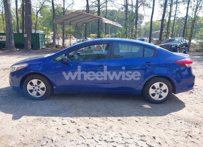 Photo 14 of 2017 Kia Forte LX (VIN 3KPFK4A70HE052223)