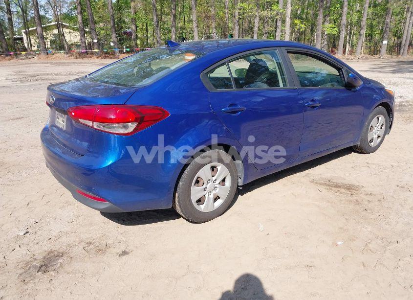 Photo 4 of 2017 Kia Forte LX (VIN 3KPFK4A70HE052223)