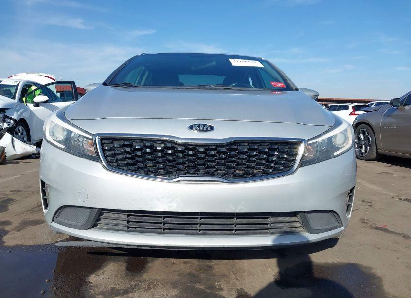 Photo 12 of 2017 Kia Forte LX (VIN 3KPFK4A70HE054120)