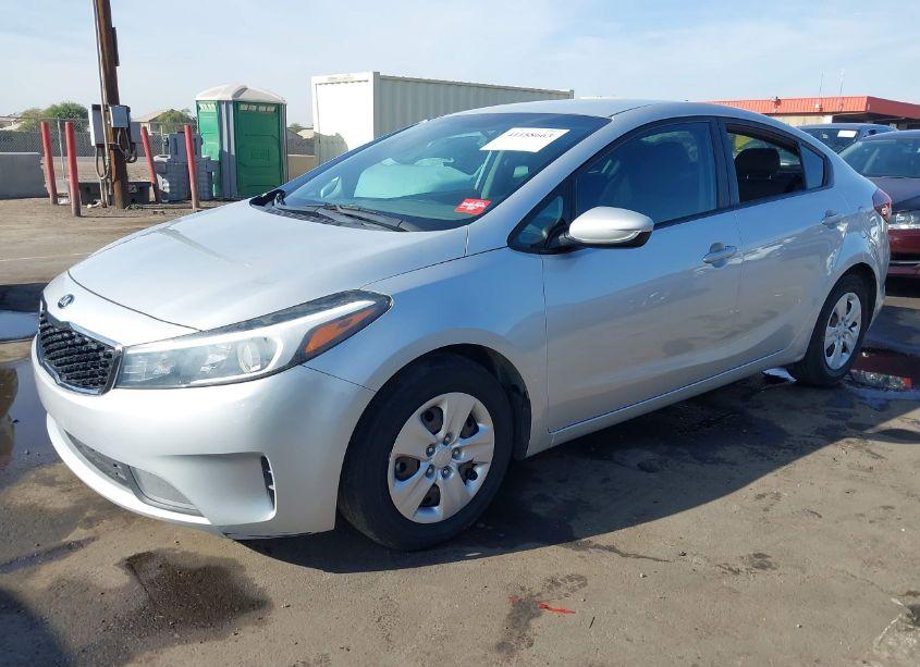 Photo 2 of 2017 Kia Forte LX (VIN 3KPFK4A70HE054120)