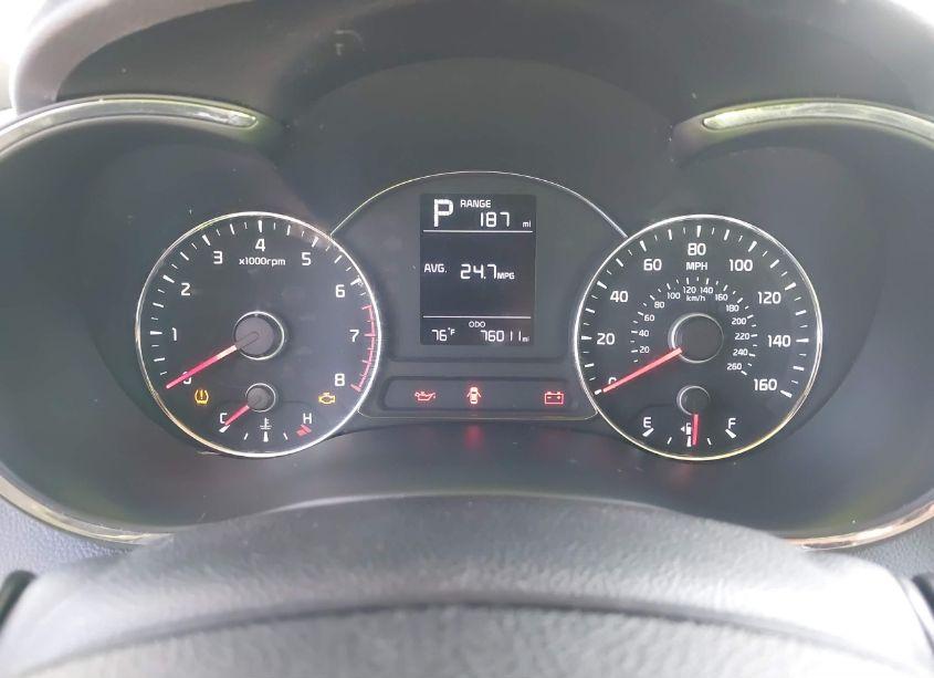 Photo 7 of 2017 Kia Forte LX (VIN 3KPFK4A70HE054120)