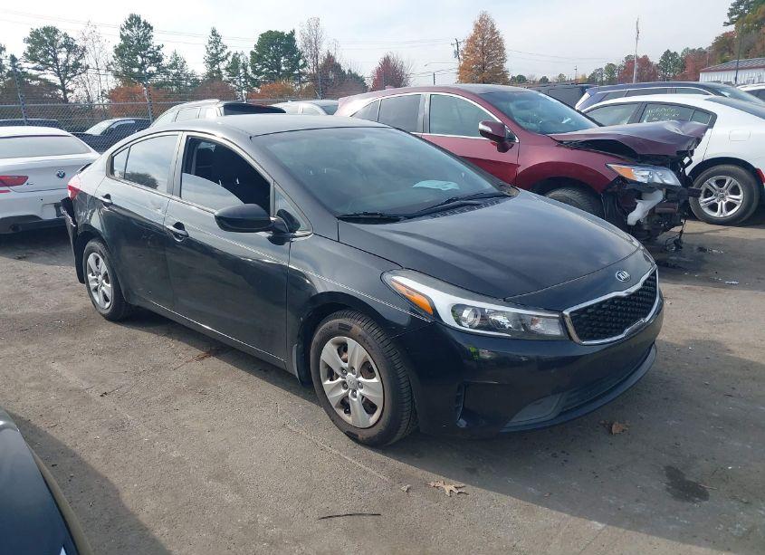 Photo 13 of 2017 Kia Forte LX (VIN 3KPFK4A70HE056398)