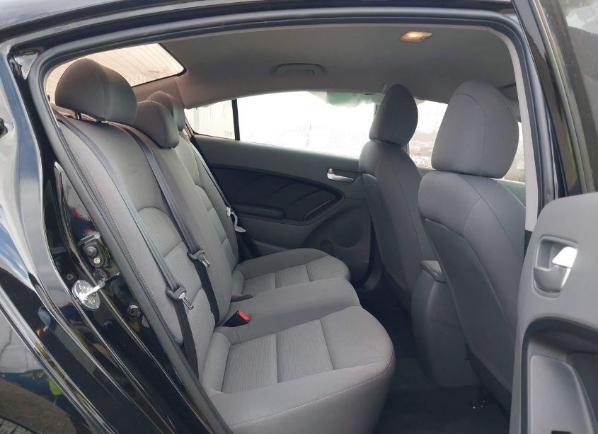 Photo 8 of 2017 Kia Forte LX (VIN 3KPFK4A70HE066218)