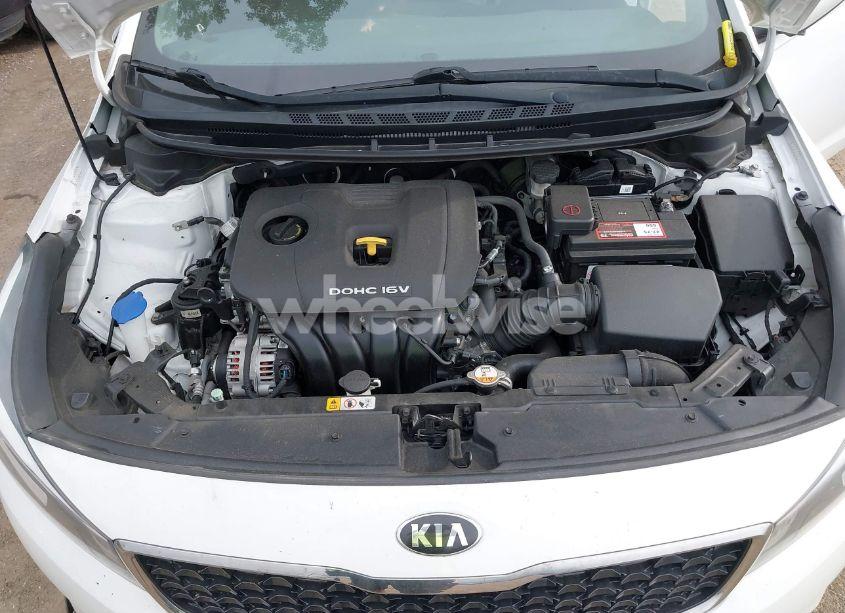 Photo 10 of 2017 Kia Forte LX (VIN 3KPFK4A70HE070317)