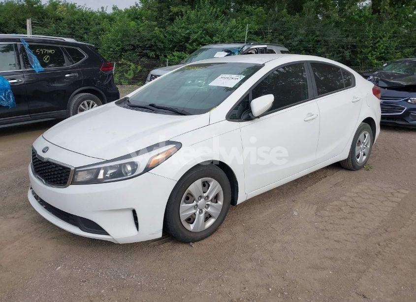 Photo 2 of 2017 Kia Forte LX (VIN 3KPFK4A70HE070317)