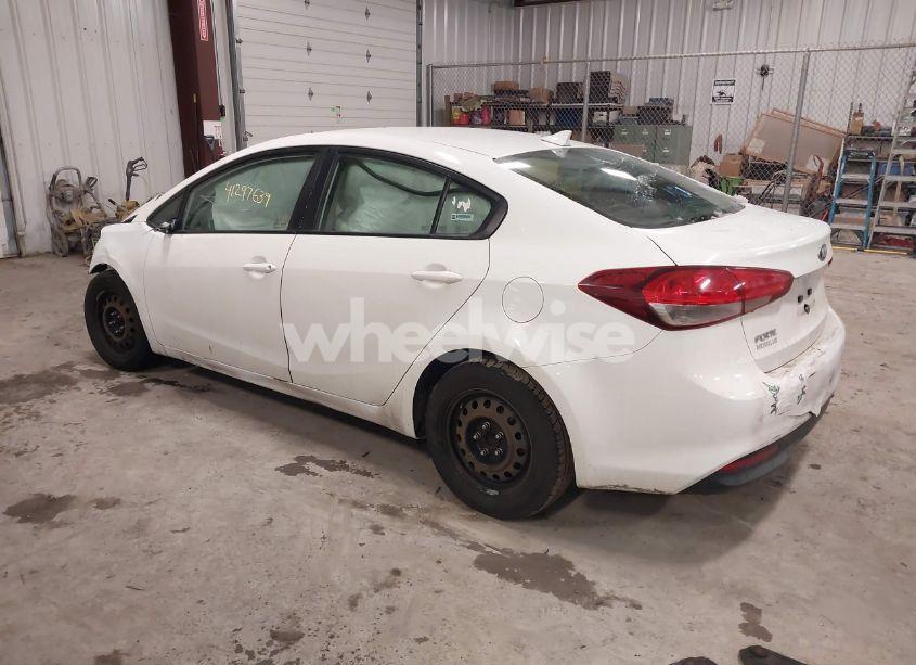 Photo 3 of 2017 Kia Forte LX (VIN 3KPFK4A70HE075159)