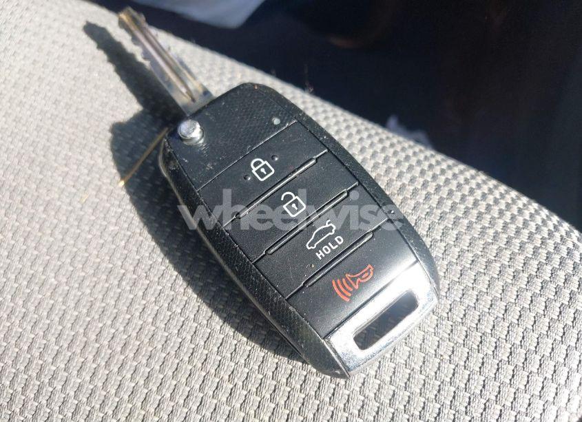 Photo 11 of 2017 Kia Forte LX (VIN 3KPFK4A70HE084329)