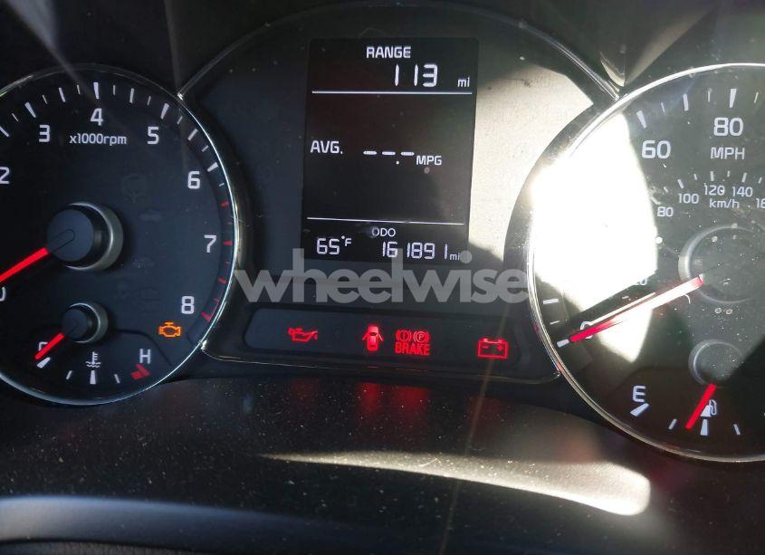 Photo 7 of 2017 Kia Forte LX (VIN 3KPFK4A70HE084394)