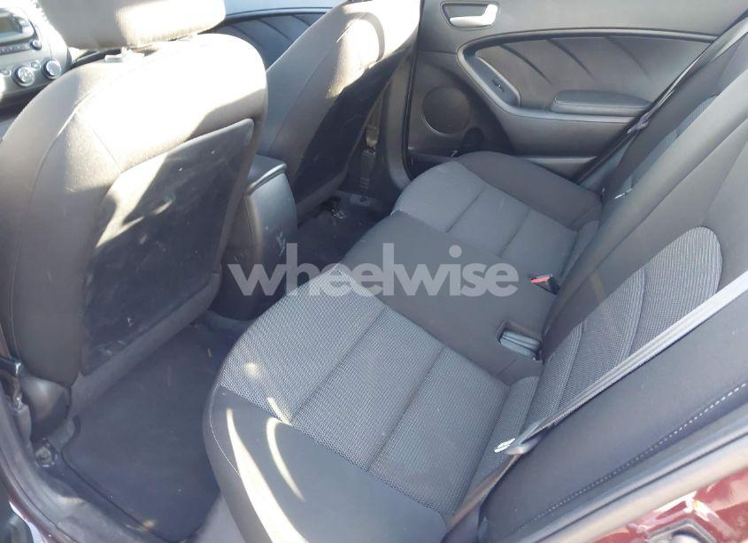 Photo 8 of 2017 Kia Forte LX (VIN 3KPFK4A70HE084394)