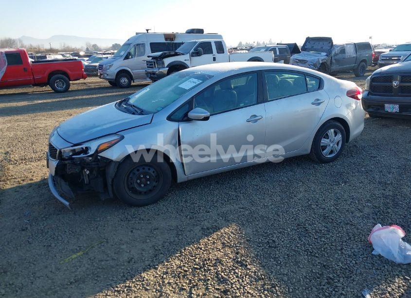 Photo 2 of 2017 Kia Forte LX (VIN 3KPFK4A70HE093189)