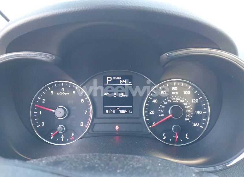 Photo 7 of 2017 Kia Forte LX (VIN 3KPFK4A70HE093189)