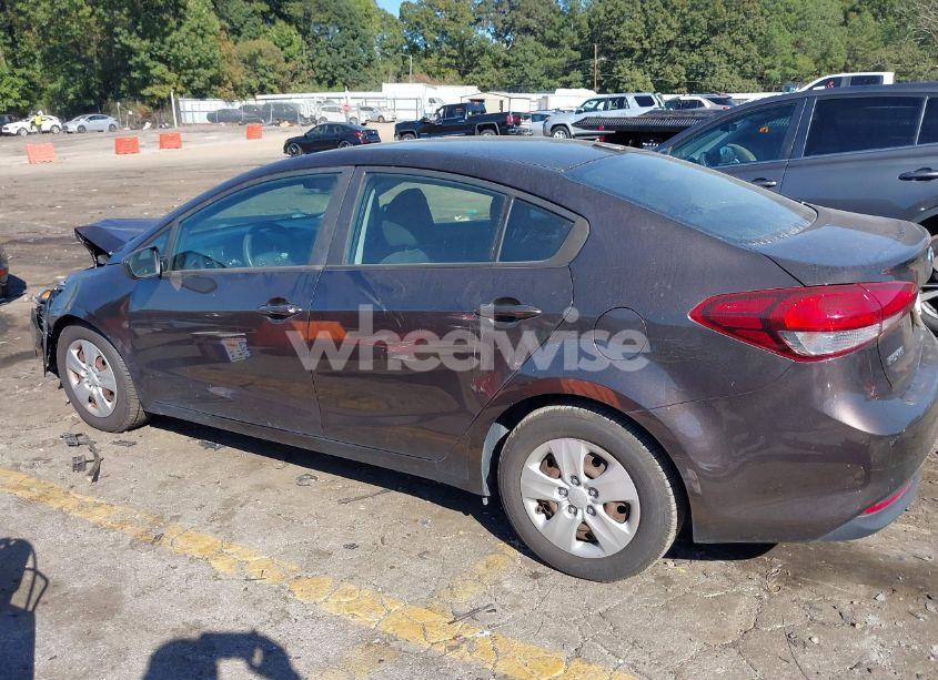 Photo 14 of 2017 Kia Forte LX (VIN 3KPFK4A70HE094682)