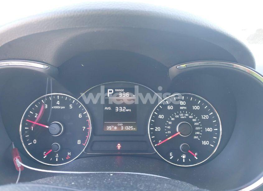 Photo 7 of 2017 Kia Forte LX (VIN 3KPFK4A70HE098263)