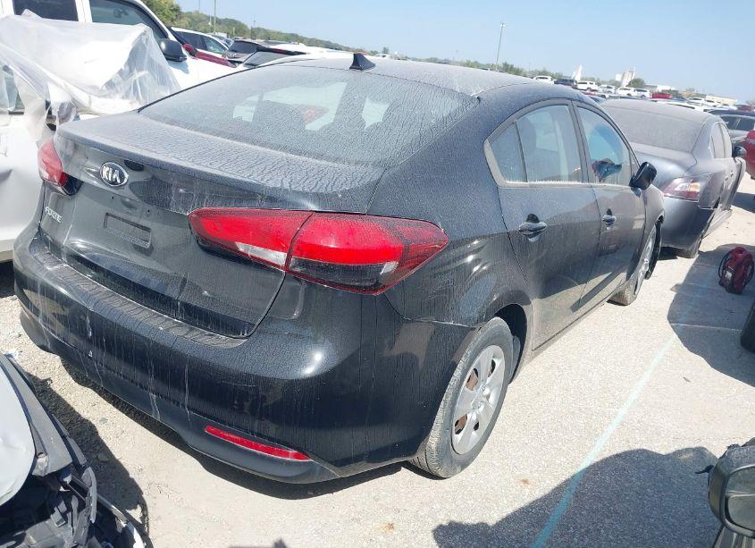 Photo 4 of 2017 Kia Forte LX (VIN 3KPFK4A70HE109214)