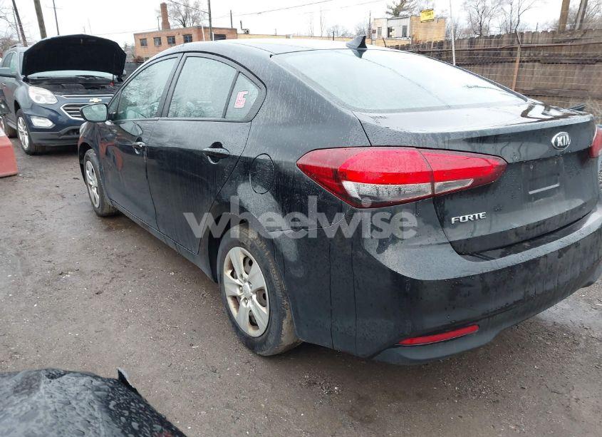 Photo 3 of 2017 Kia Forte LX (VIN 3KPFK4A70HE113036)
