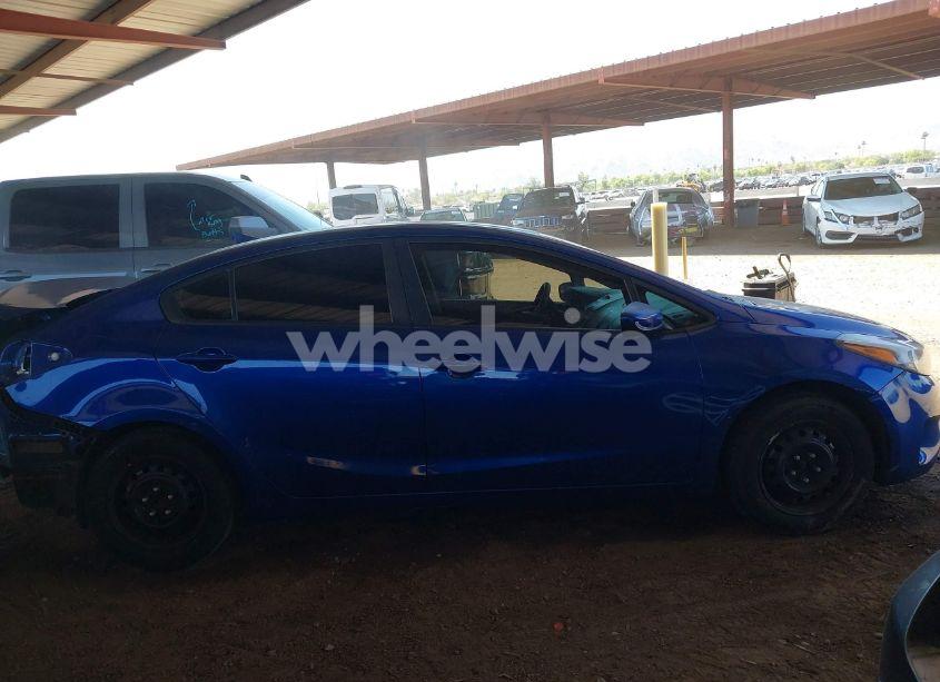 Photo 14 of 2017 Kia Forte LX (VIN 3KPFK4A70HE118351)