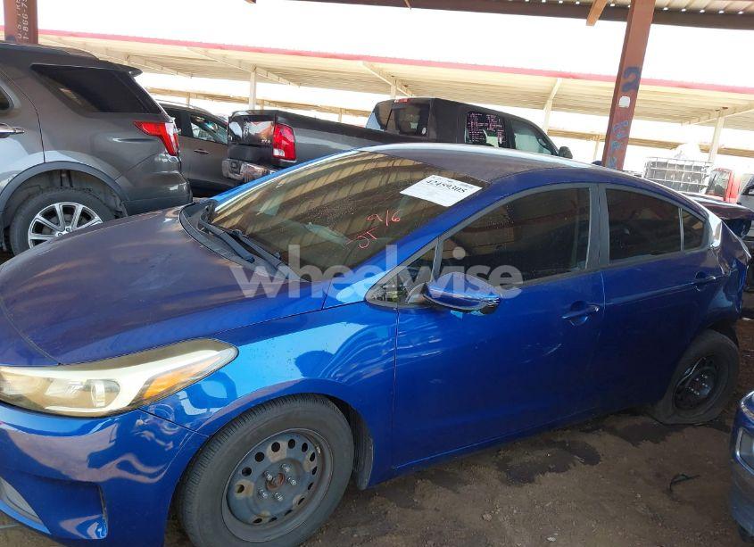 Photo 15 of 2017 Kia Forte LX (VIN 3KPFK4A70HE118351)