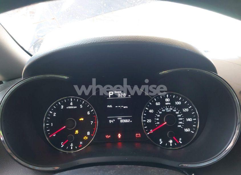 Photo 7 of 2017 Kia Forte LX (VIN 3KPFK4A70HE118351)