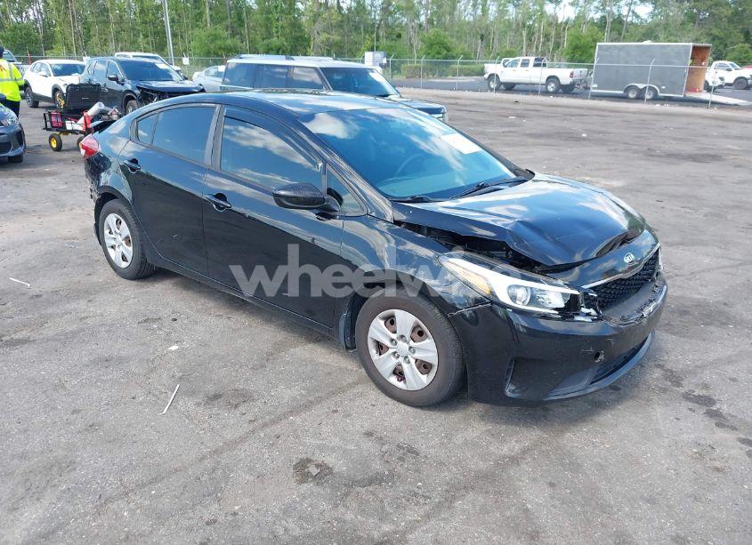 2017 Kia Forte LX (VIN 3KPFK4A70HE141659) main photo