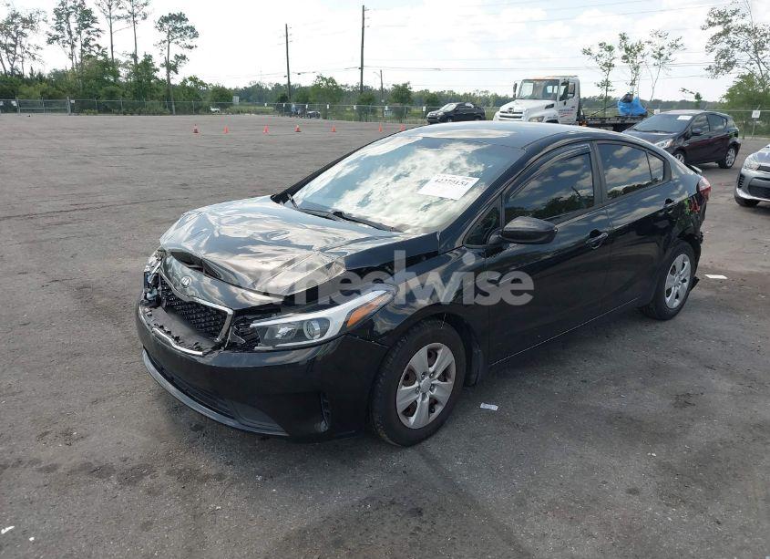 Photo 2 of 2017 Kia Forte LX (VIN 3KPFK4A70HE141659)
