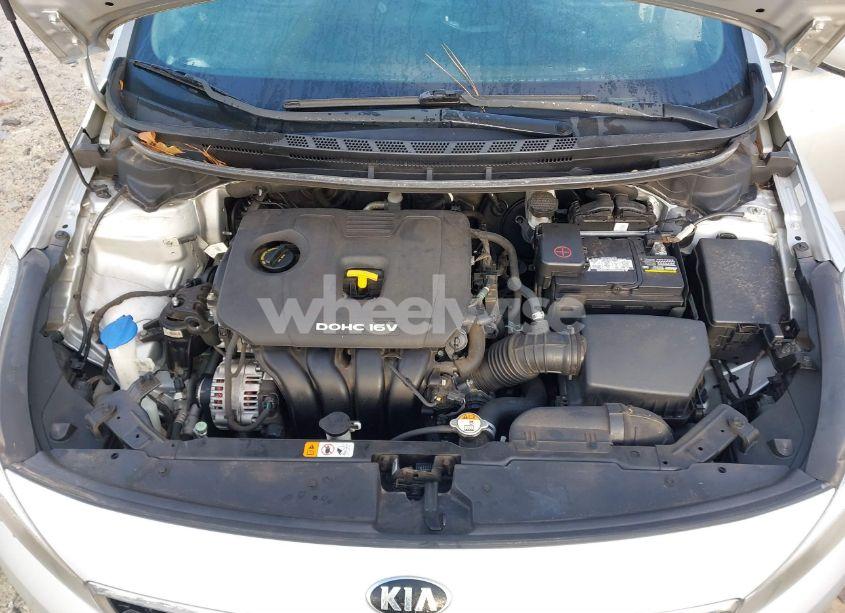 Photo 10 of 2017 Kia Forte LX (VIN 3KPFK4A70HE146781)