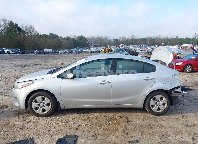 Photo 14 of 2017 Kia Forte LX (VIN 3KPFK4A70HE146781)