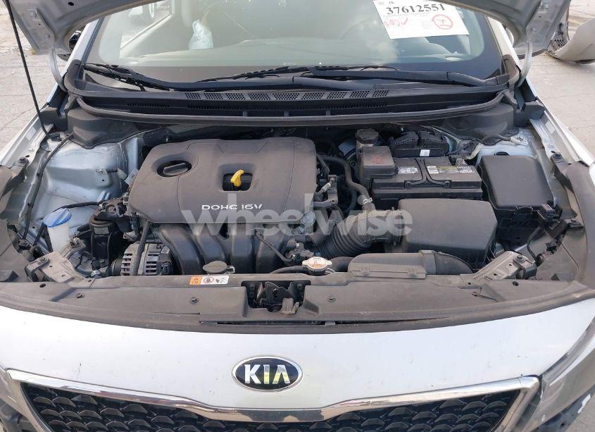 Photo 10 of 2017 Kia Forte LX (VIN 3KPFK4A70HE152788)