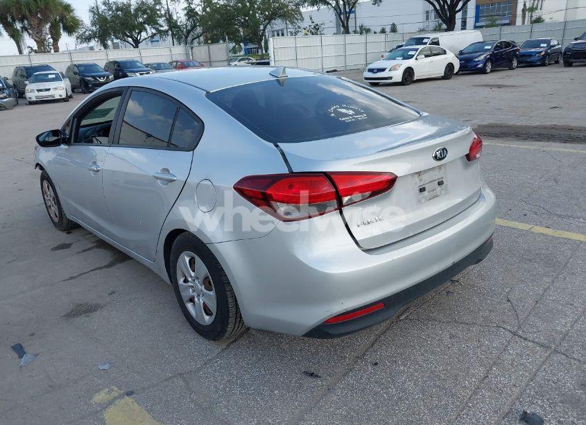 Photo 3 of 2017 Kia Forte LX (VIN 3KPFK4A70HE152788)