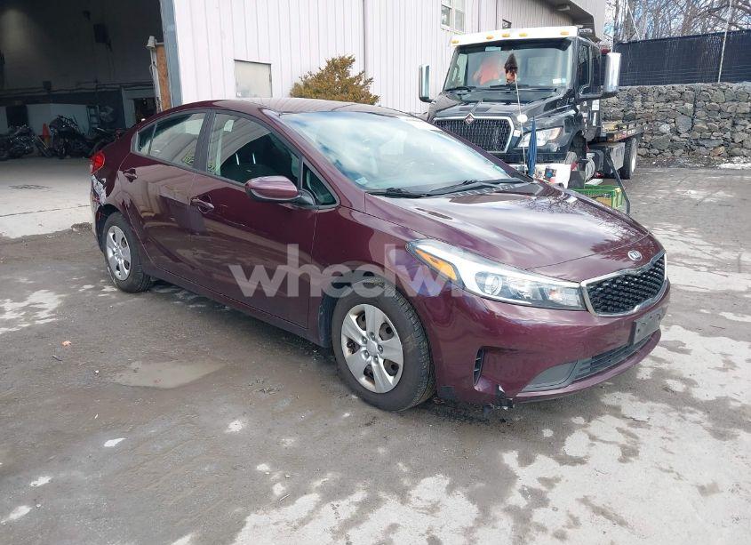 2017 Kia Forte LX (VIN 3KPFK4A70HE158364) main photo