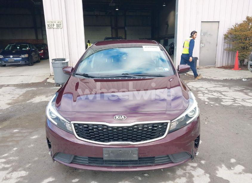 Photo 12 of 2017 Kia Forte LX (VIN 3KPFK4A70HE158364)