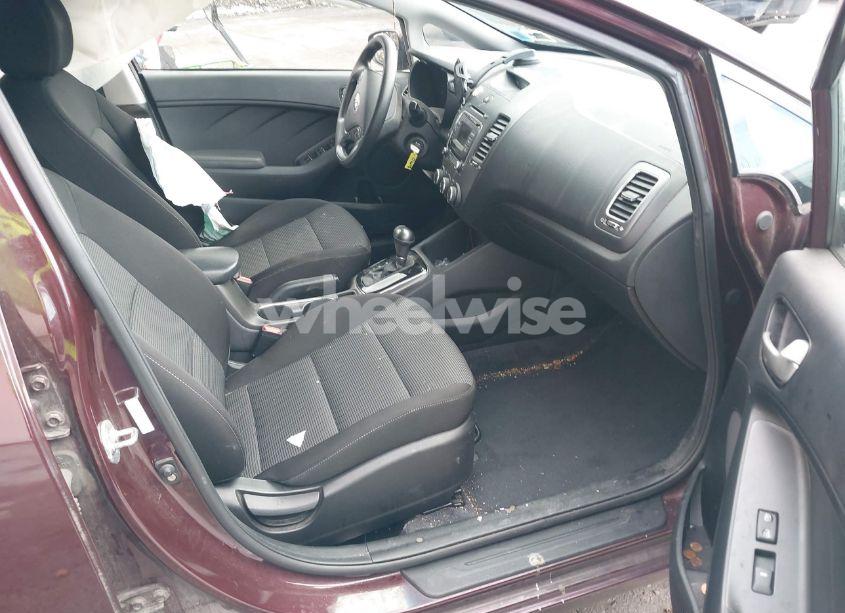 Photo 5 of 2017 Kia Forte LX (VIN 3KPFK4A70HE158364)