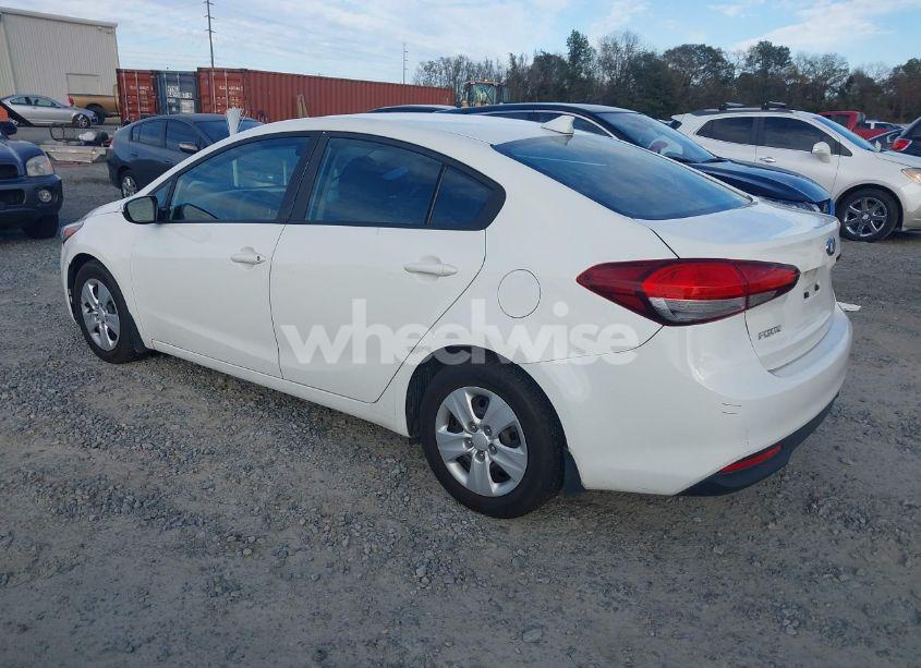 Photo 3 of 2018 Kia Forte LX (VIN 3KPFK4A70JE180550)