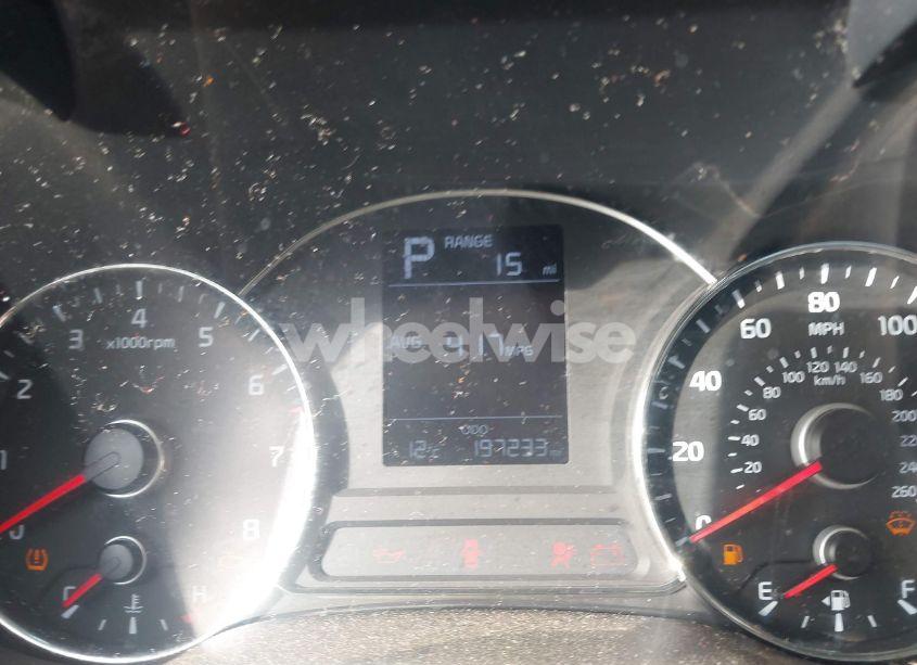 Photo 7 of 2018 Kia Forte LX (VIN 3KPFK4A70JE180550)