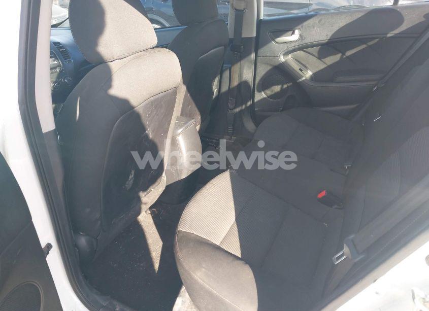 Photo 8 of 2018 Kia Forte LX (VIN 3KPFK4A70JE180550)