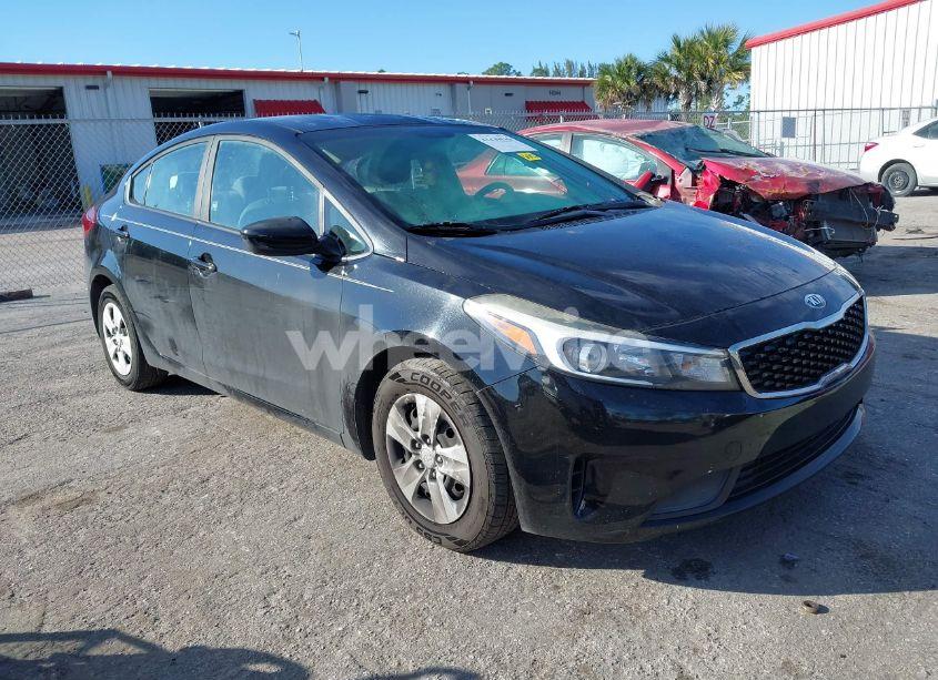 2018 Kia Forte LX (VIN 3KPFK4A70JE193167) main photo