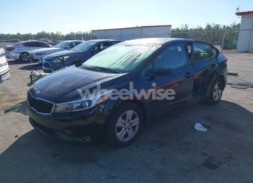Photo 2 of 2018 Kia Forte LX (VIN 3KPFK4A70JE193167)