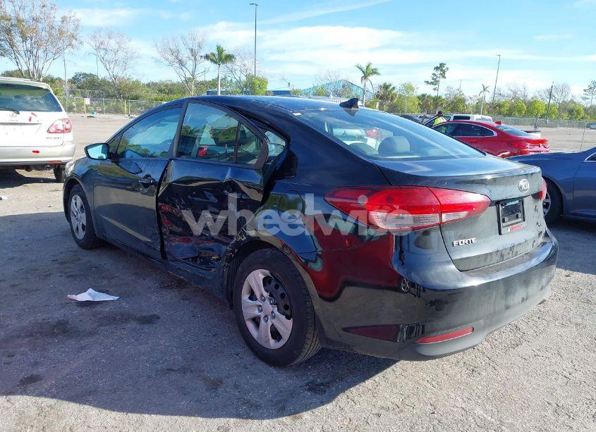 Photo 3 of 2018 Kia Forte LX (VIN 3KPFK4A70JE193167)